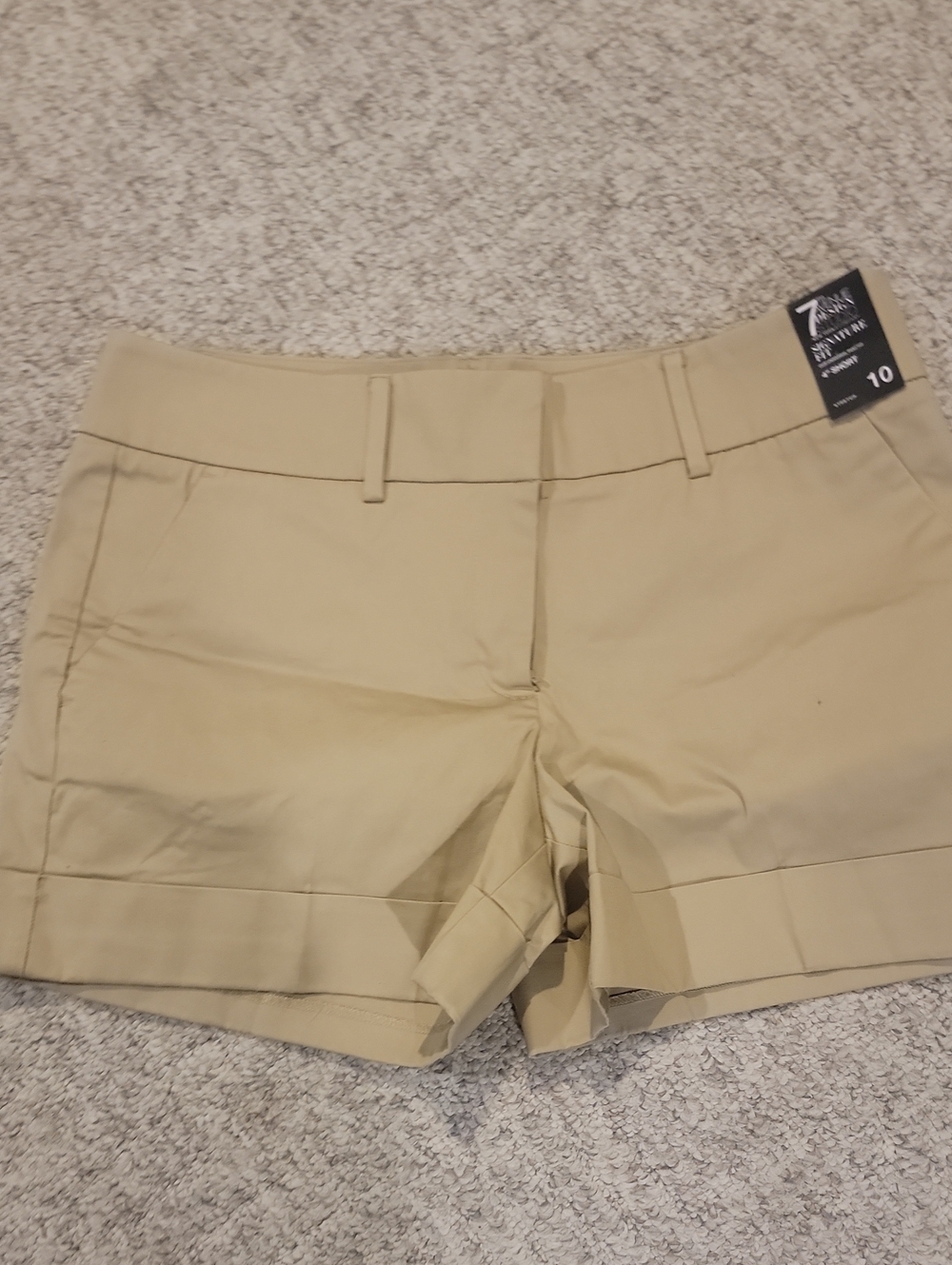 New York & Company Tan Cuffed Women's Shorts
